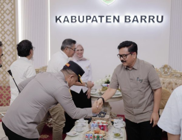 Mantan Panglima TNI Apresiasi Kapolres Barru Promosi Pariwisata Lokal